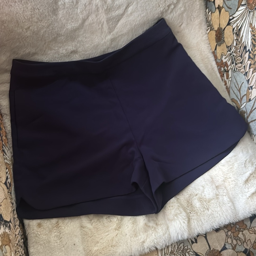 AbbeyGlass navy shorts with side zip - 8 NWT